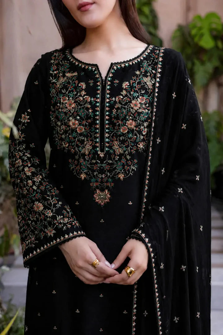 BT-2800 Unstitched Fully Embroidered Lawn Suit With Embroidered Bamber Chiffon Dupatta