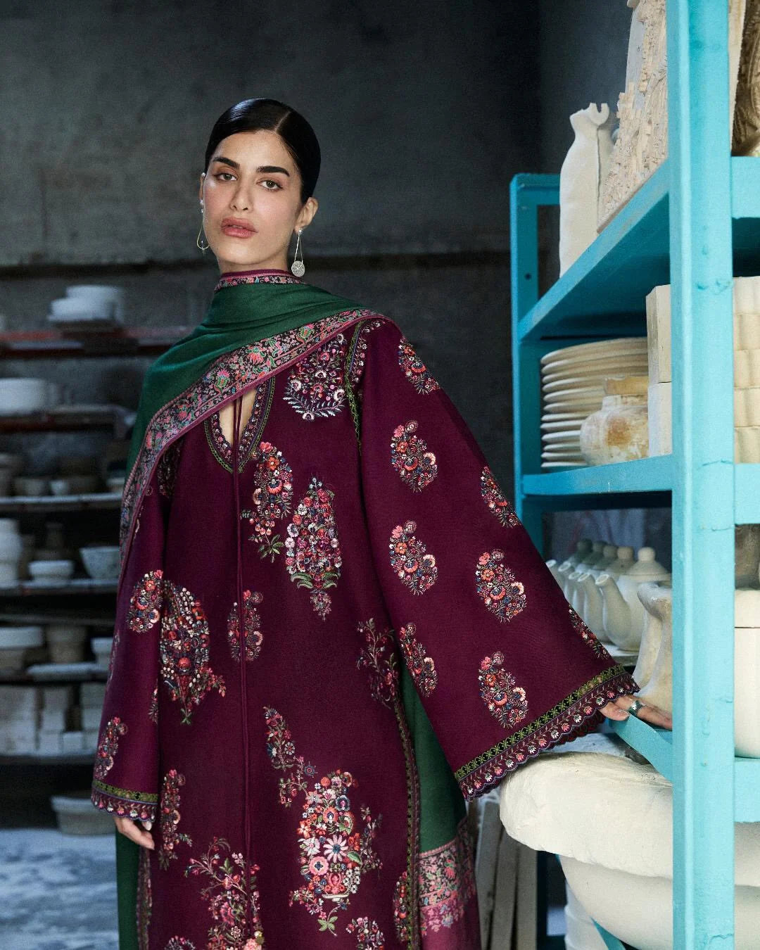 Hussain rehar - Winter 3PC Dhanak Embroidered Suit - kp33153