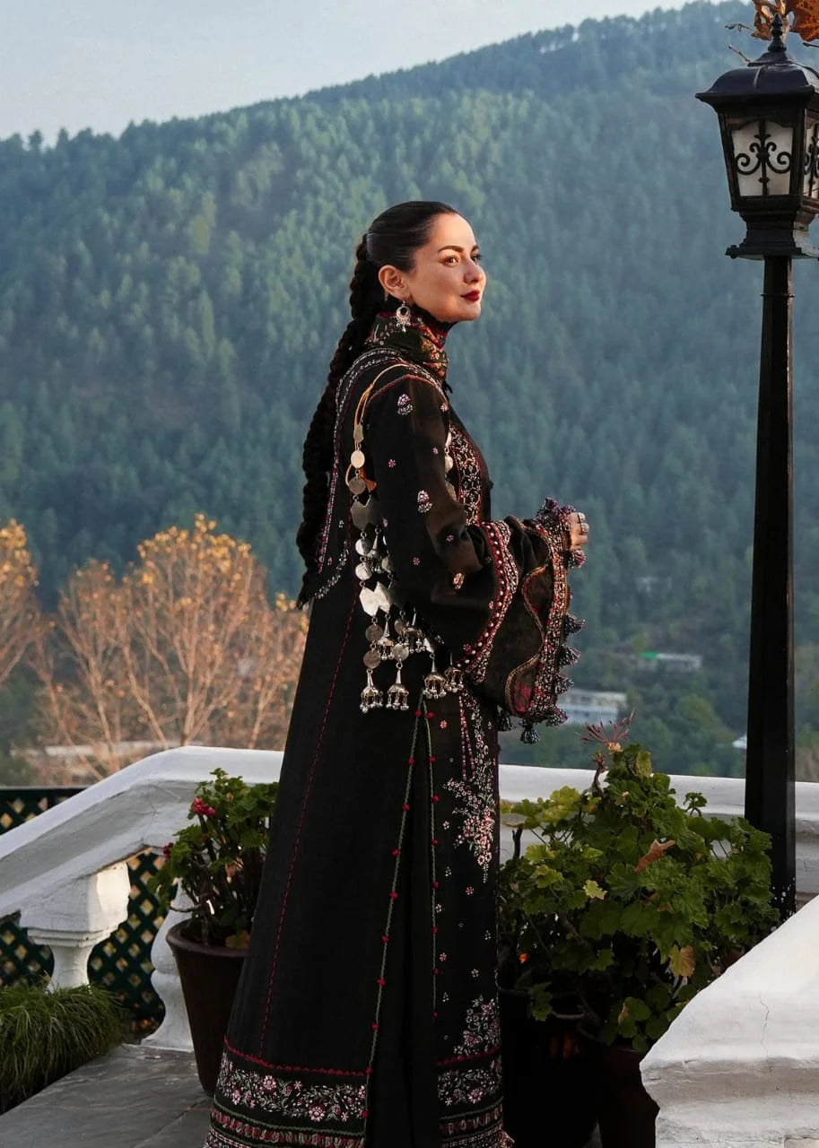 SR-MB520 Dhanak Embroidered Suit With Digital Printed Woolen Shawl