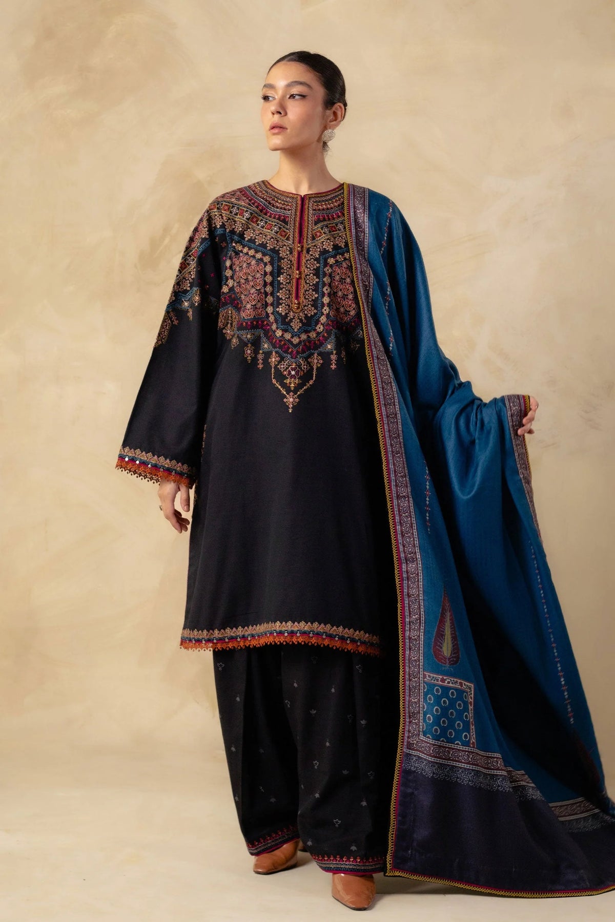 Winter Collection - Zara Shahjahan - Coco 23 - D# 8B