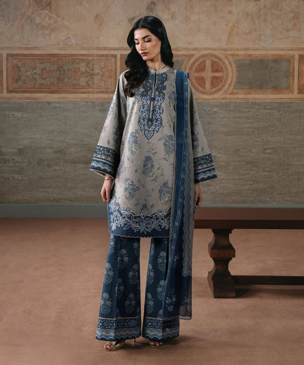 3 Piece - Embroidered Lawn Suit