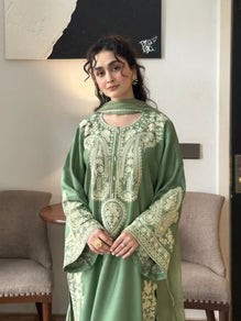 SR-MR2740 Unstitched Embroidered Lawn Suit 3pc With Organza Embroidered Dupatta
