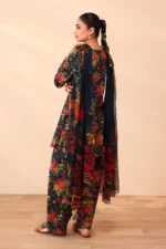 BQ-40 Digital Printed Khaddar Suit 3pc with Khaddar Digital Printed Dupatta & Embroidered Patches