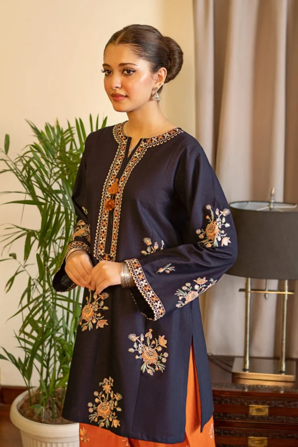 2-Piece-Unstitched Dhanak Stuff Full Embroidered Suit