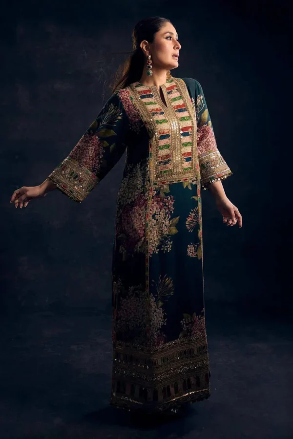 Kareena Kapoor Unstitched Silk Stuff Full Embroidered Suit With Four-sided Silk Embroidered Dupatta With Extra Patches