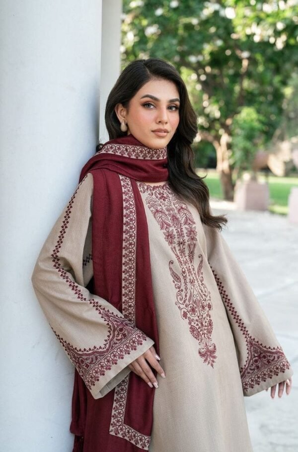 KD910 Unstitched Embroidered Lawn Suit With Embroidered Lawn Shawl