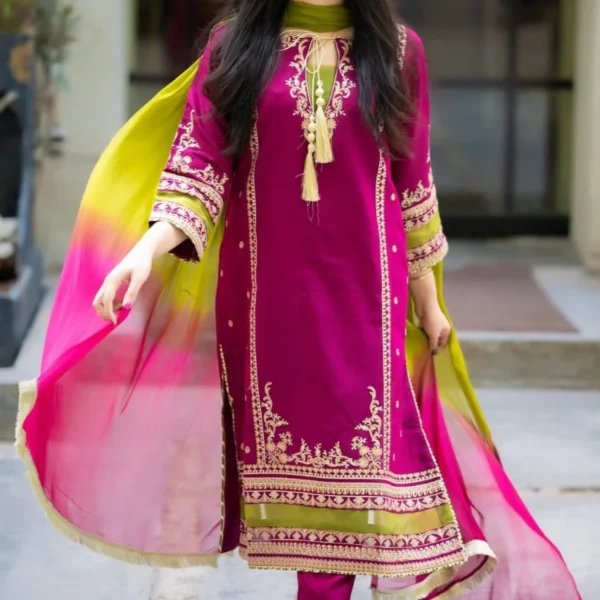 D-13 Lawn Embroided 3pc Suit With Bamber Chiffon Dupatta